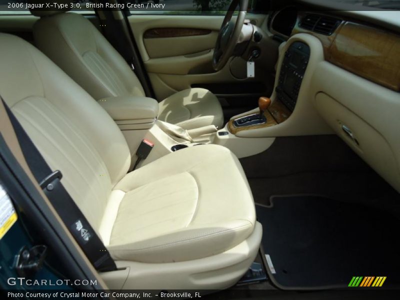 British Racing Green / Ivory 2006 Jaguar X-Type 3.0