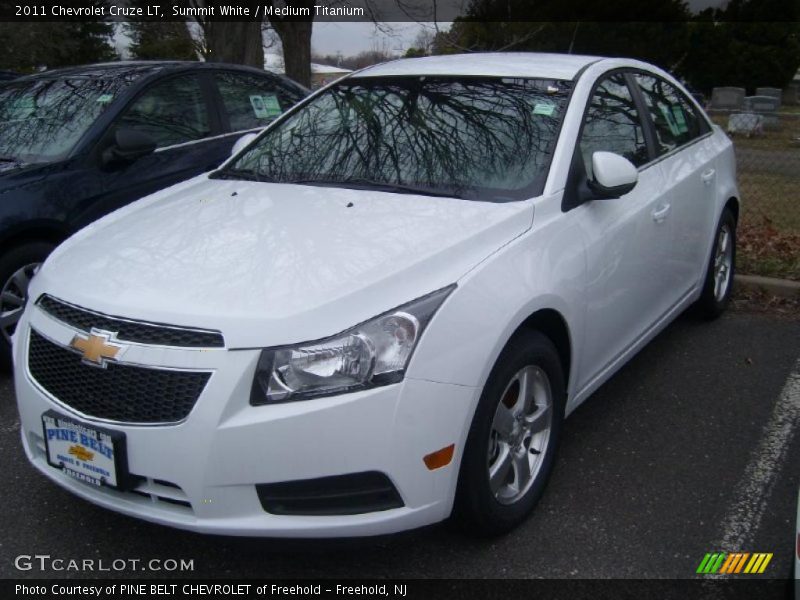 Summit White / Medium Titanium 2011 Chevrolet Cruze LT