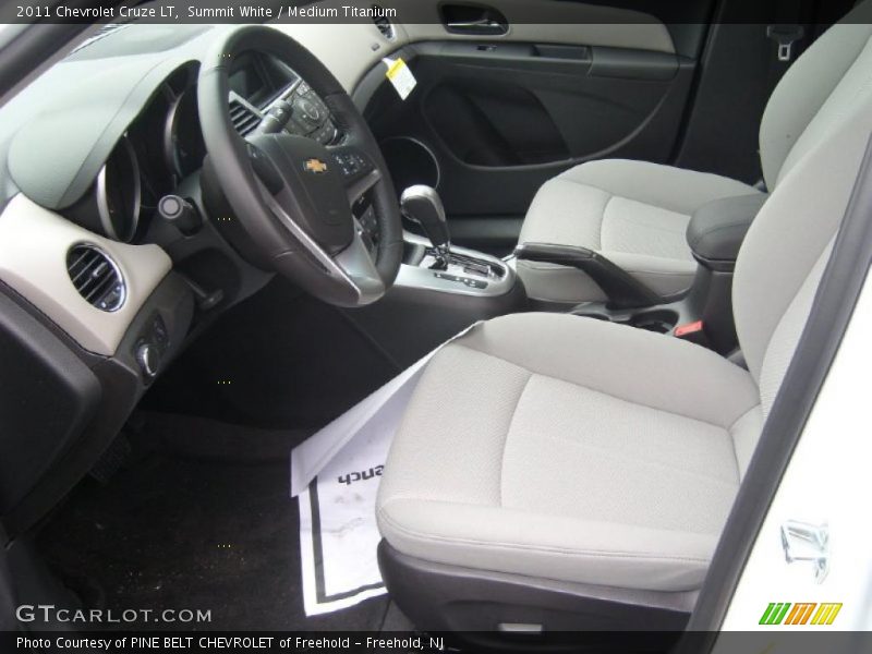 Summit White / Medium Titanium 2011 Chevrolet Cruze LT