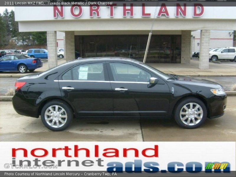 Tuxedo Black Metallic / Dark Charcoal 2011 Lincoln MKZ FWD