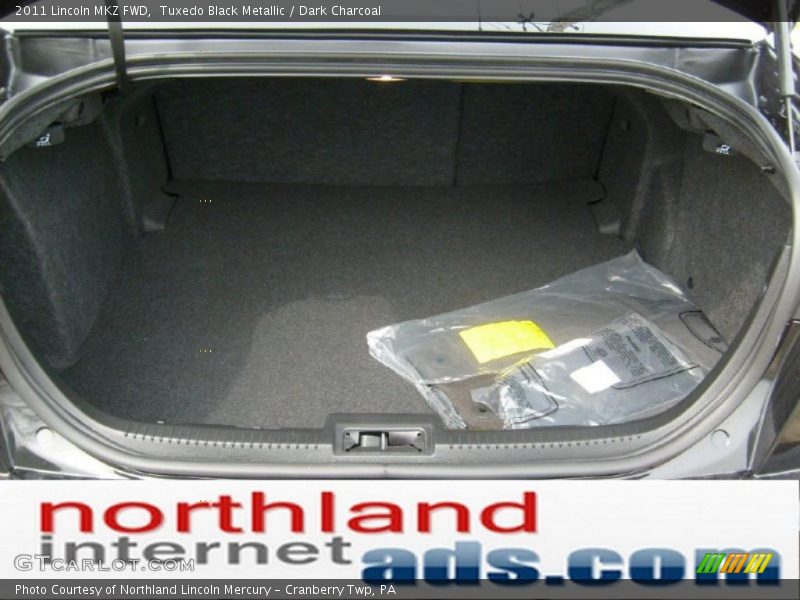 Tuxedo Black Metallic / Dark Charcoal 2011 Lincoln MKZ FWD