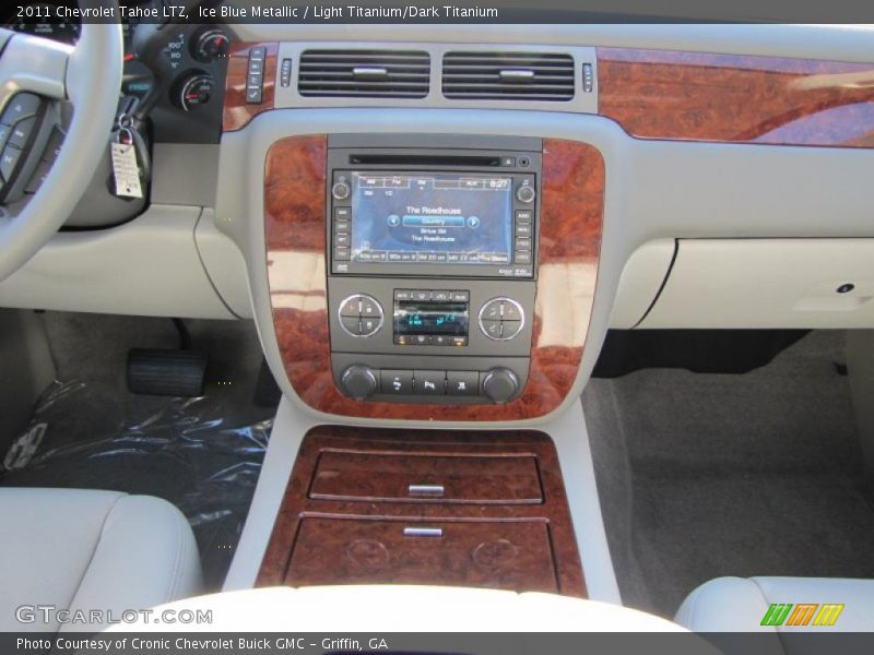 Controls of 2011 Tahoe LTZ