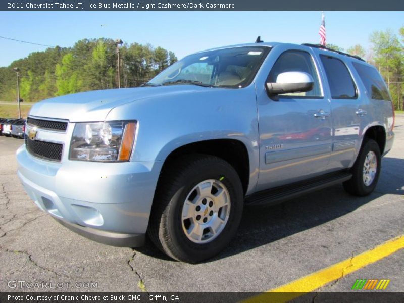 Front 3/4 View of 2011 Tahoe LT