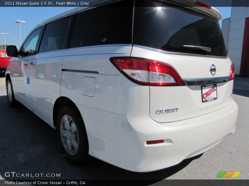 Pearl White / Gray 2011 Nissan Quest 3.5 SV