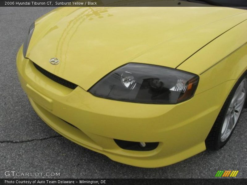 Sunburst Yellow / Black 2006 Hyundai Tiburon GT