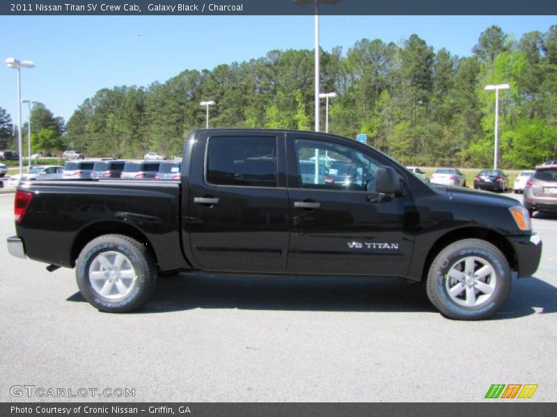 Galaxy Black / Charcoal 2011 Nissan Titan SV Crew Cab