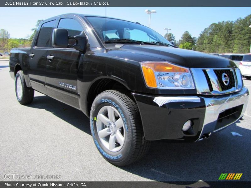 Galaxy Black / Charcoal 2011 Nissan Titan SV Crew Cab