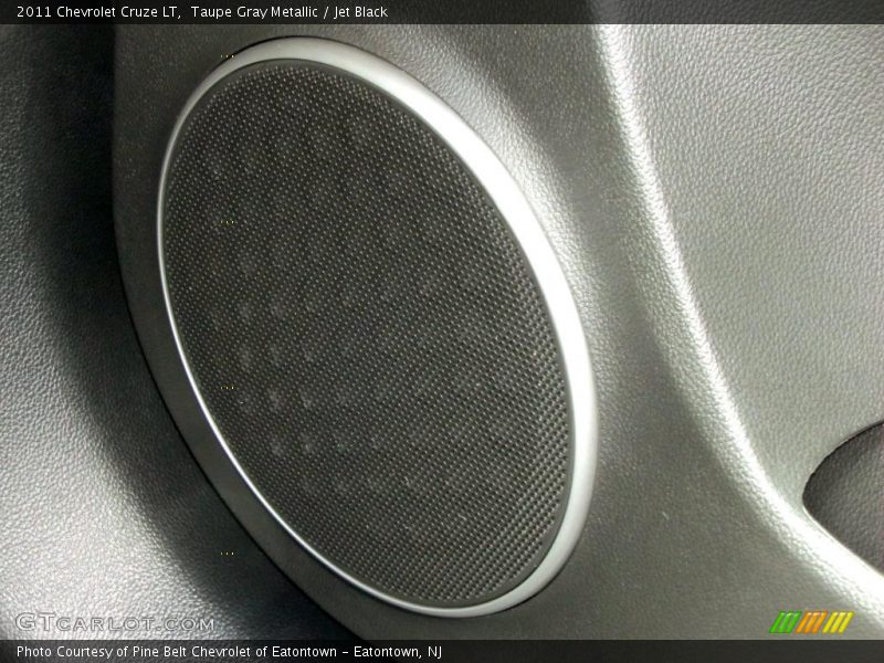Taupe Gray Metallic / Jet Black 2011 Chevrolet Cruze LT