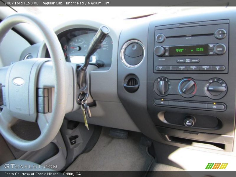 Controls of 2007 F150 XLT Regular Cab