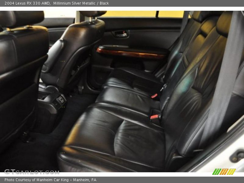 Millinnium Silver Metallic / Black 2004 Lexus RX 330 AWD