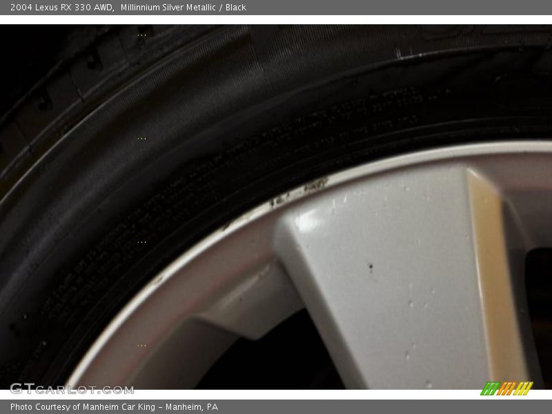 Millinnium Silver Metallic / Black 2004 Lexus RX 330 AWD