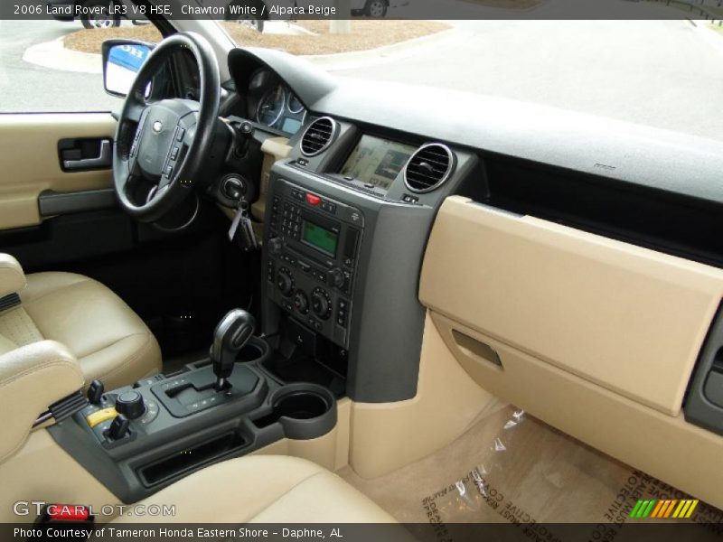Chawton White / Alpaca Beige 2006 Land Rover LR3 V8 HSE