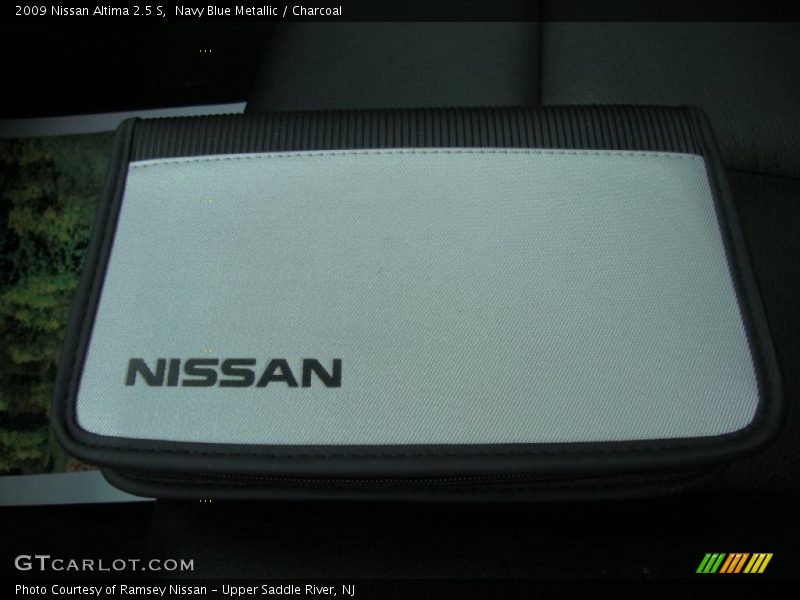 Navy Blue Metallic / Charcoal 2009 Nissan Altima 2.5 S