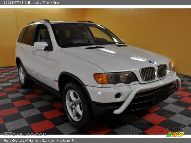 Alpine White / Grey 2002 BMW X5 4.4i