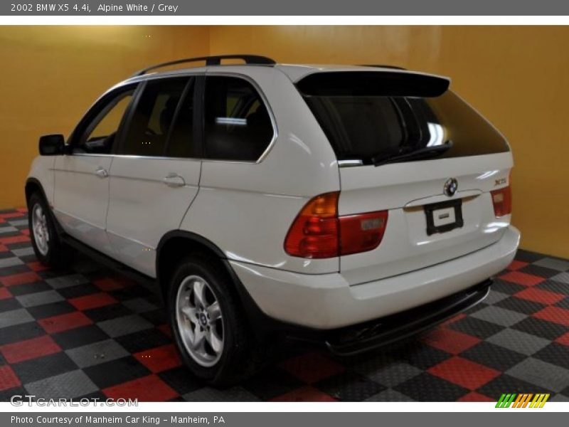 Alpine White / Grey 2002 BMW X5 4.4i