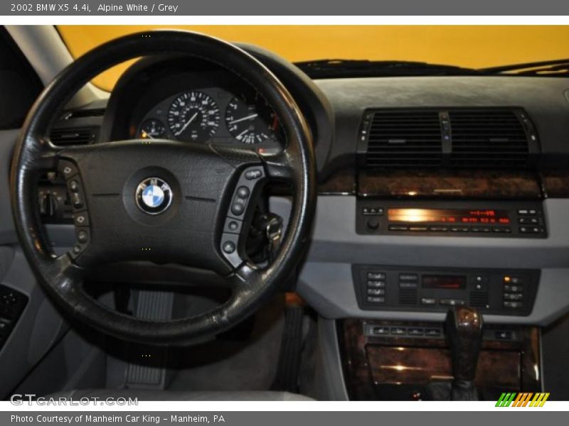 Alpine White / Grey 2002 BMW X5 4.4i