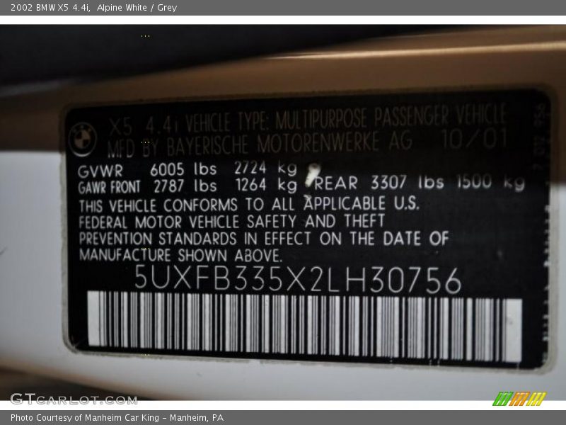 Alpine White / Grey 2002 BMW X5 4.4i