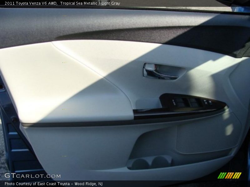 Tropical Sea Metallic / Light Gray 2011 Toyota Venza V6 AWD