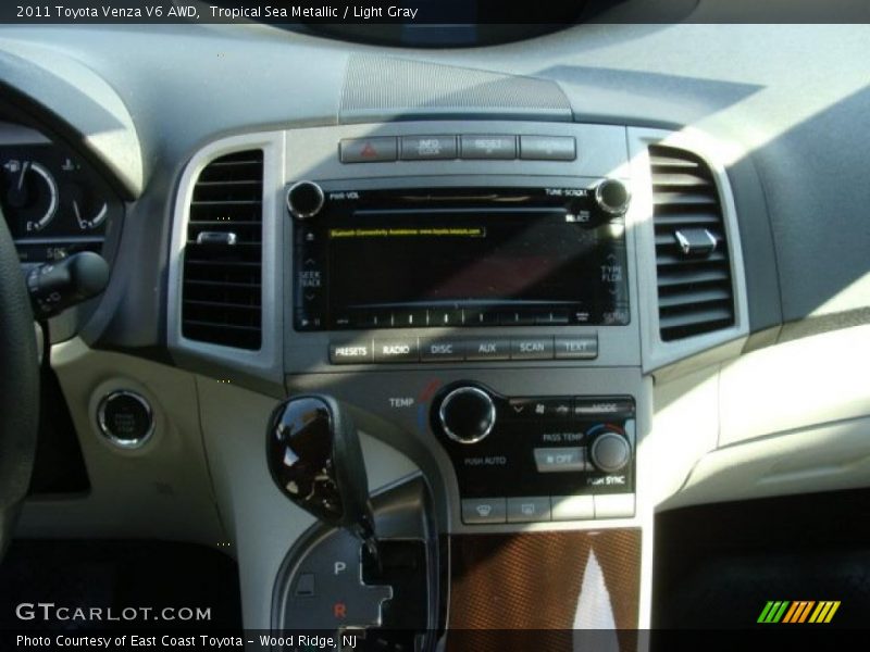 Tropical Sea Metallic / Light Gray 2011 Toyota Venza V6 AWD