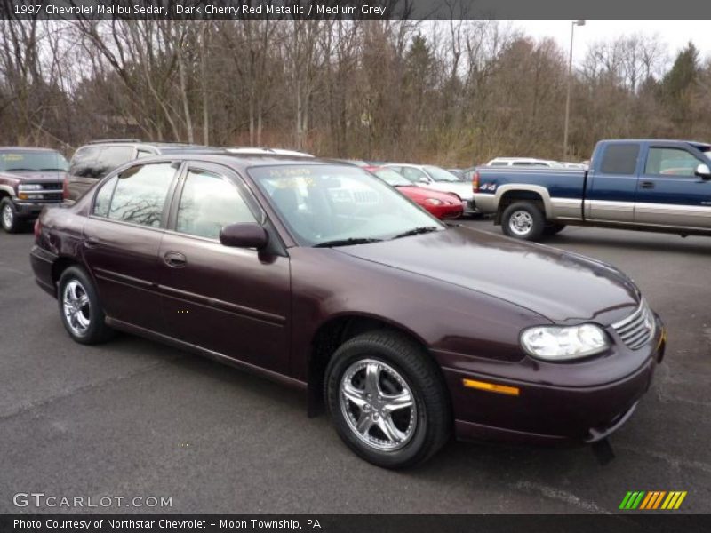 Front 3/4 View of 1997 Malibu Sedan