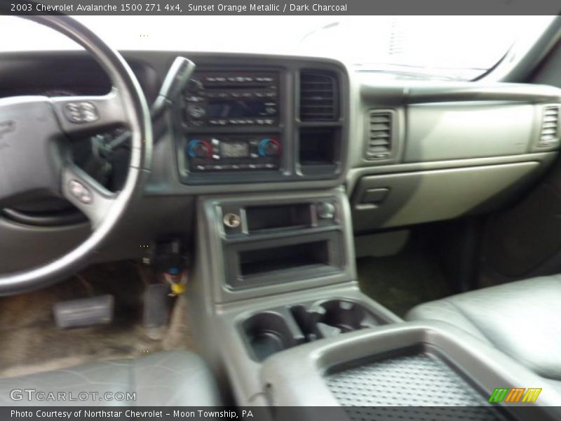 Sunset Orange Metallic / Dark Charcoal 2003 Chevrolet Avalanche 1500 Z71 4x4