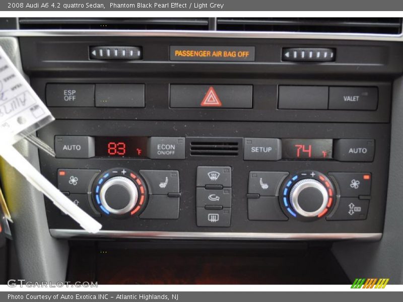 Controls of 2008 A6 4.2 quattro Sedan