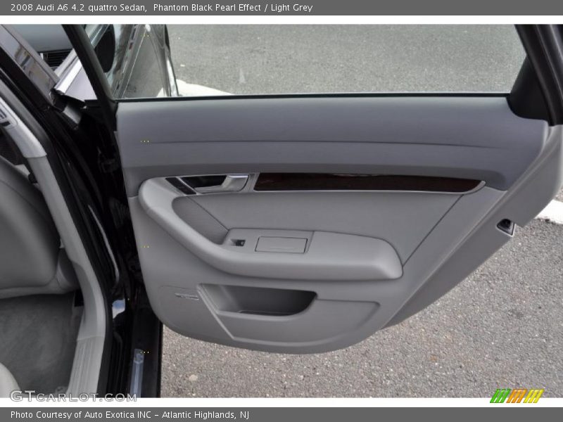 Door Panel of 2008 A6 4.2 quattro Sedan