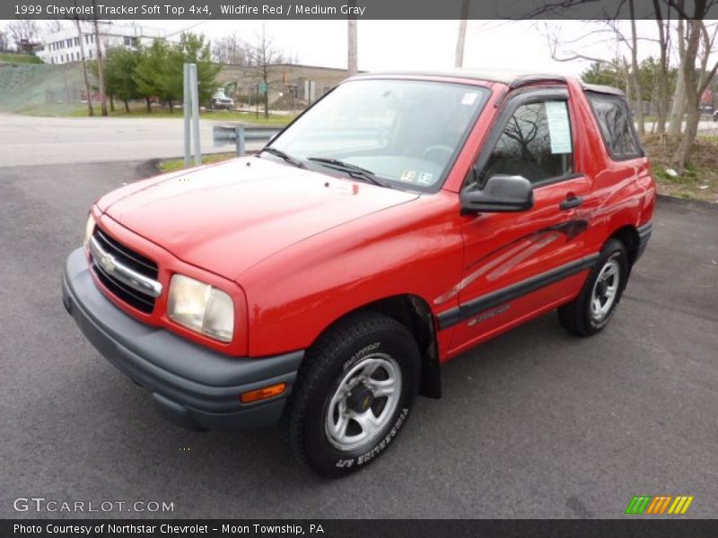 Wildfire Red / Medium Gray 1999 Chevrolet Tracker Soft Top 4x4