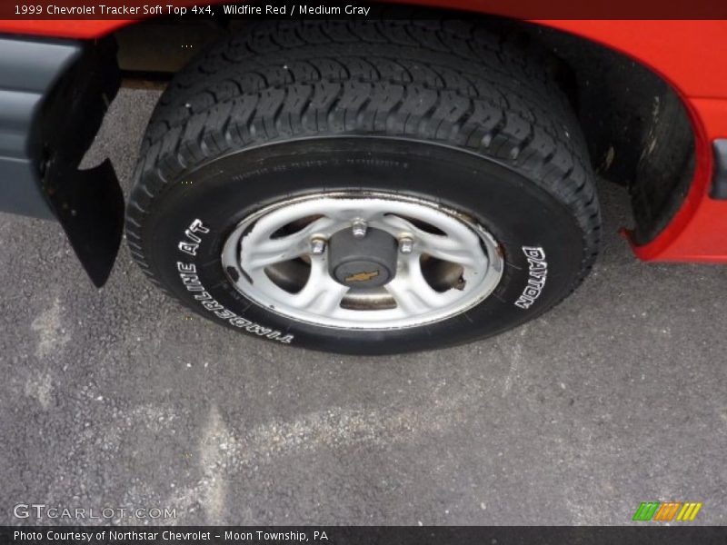 Wildfire Red / Medium Gray 1999 Chevrolet Tracker Soft Top 4x4