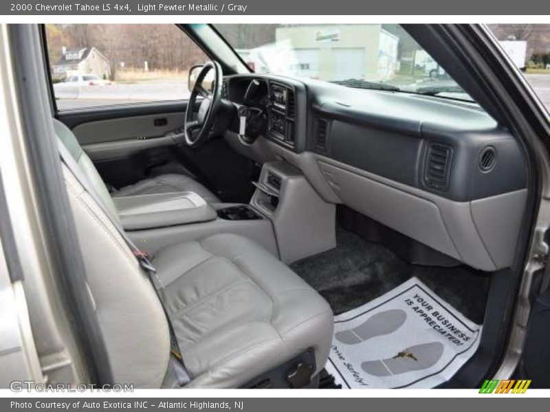 Light Pewter Metallic / Gray 2000 Chevrolet Tahoe LS 4x4