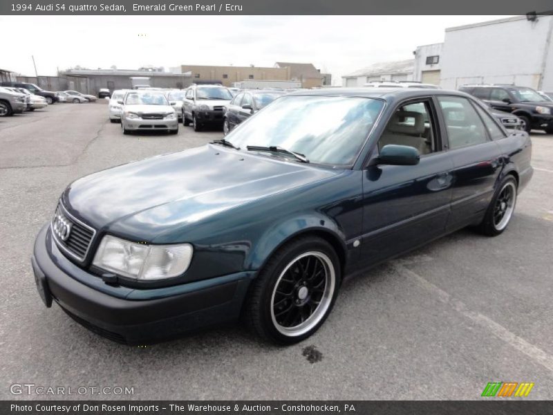 Front 3/4 View of 1994 S4 quattro Sedan