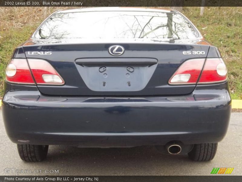 Blue Onyx Pearl / Ivory 2002 Lexus ES 300