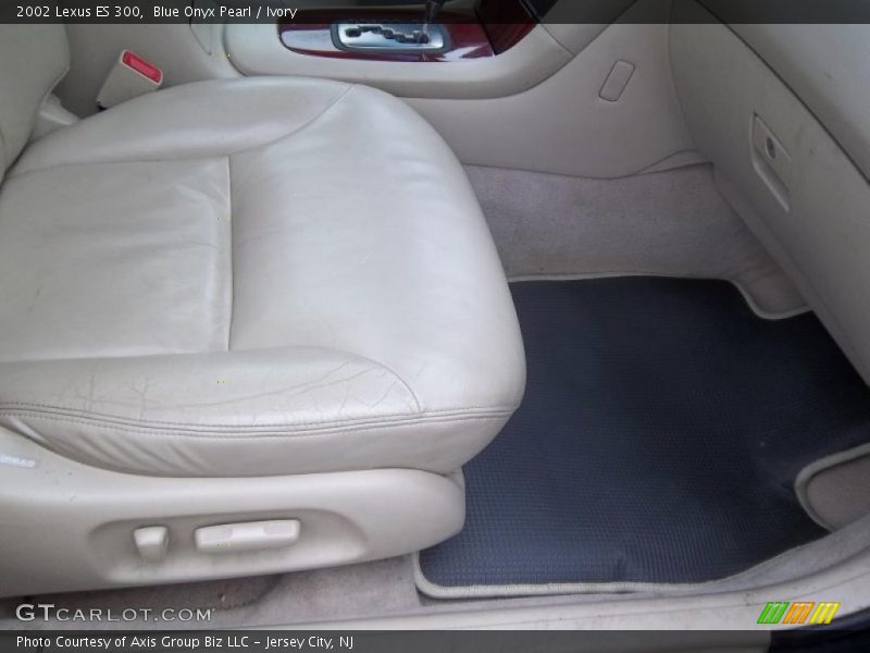 Blue Onyx Pearl / Ivory 2002 Lexus ES 300