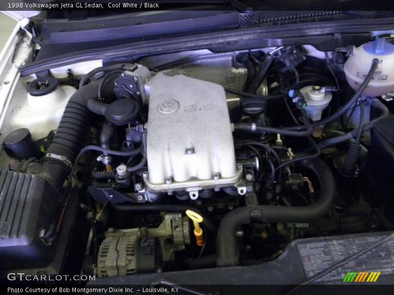 Cool White / Black 1998 Volkswagen Jetta GL Sedan