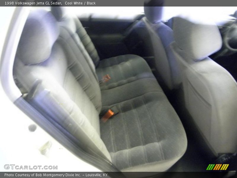 Cool White / Black 1998 Volkswagen Jetta GL Sedan