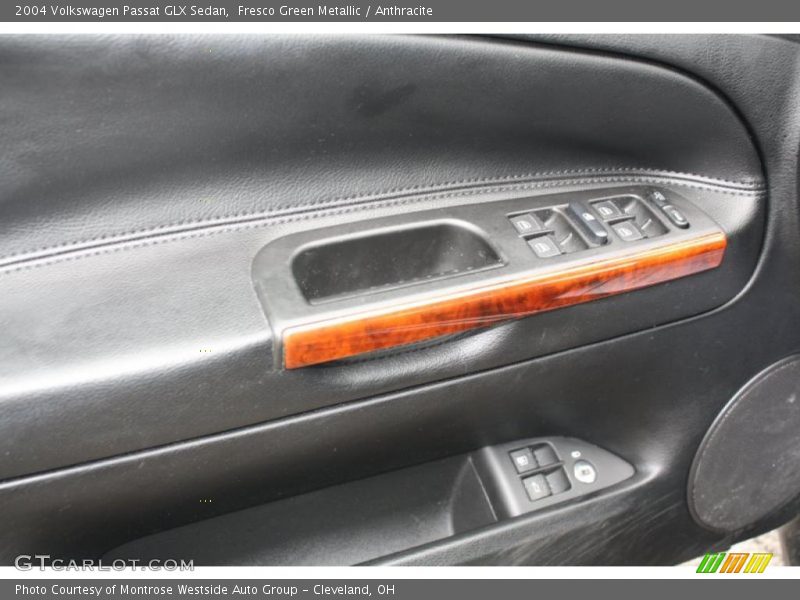 Fresco Green Metallic / Anthracite 2004 Volkswagen Passat GLX Sedan