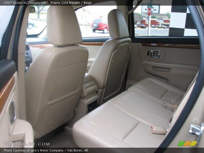  2007 XL7 Luxury AWD Beige Interior
