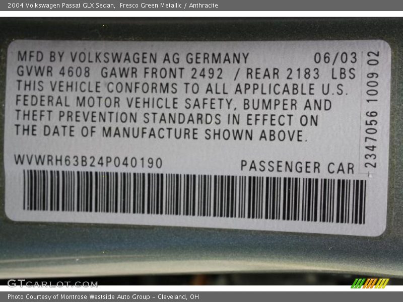 Fresco Green Metallic / Anthracite 2004 Volkswagen Passat GLX Sedan