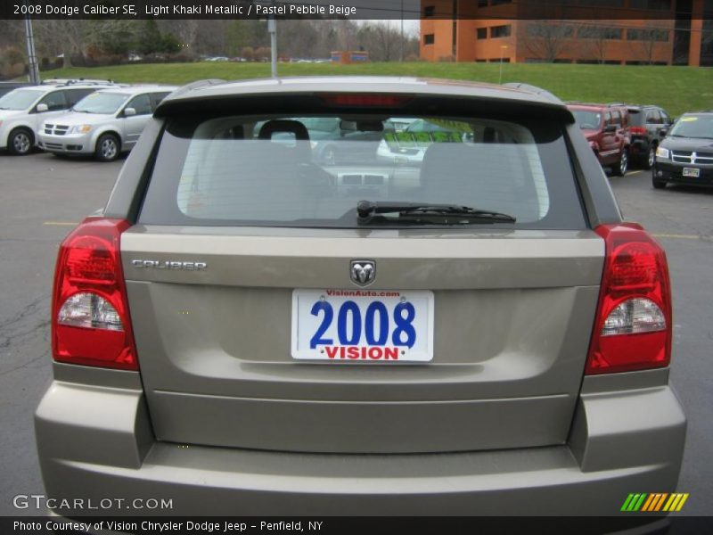 Light Khaki Metallic / Pastel Pebble Beige 2008 Dodge Caliber SE