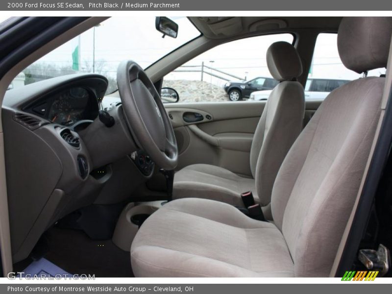  2000 Focus SE Sedan Medium Parchment Interior