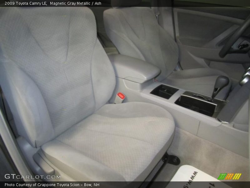 Magnetic Gray Metallic / Ash 2009 Toyota Camry LE