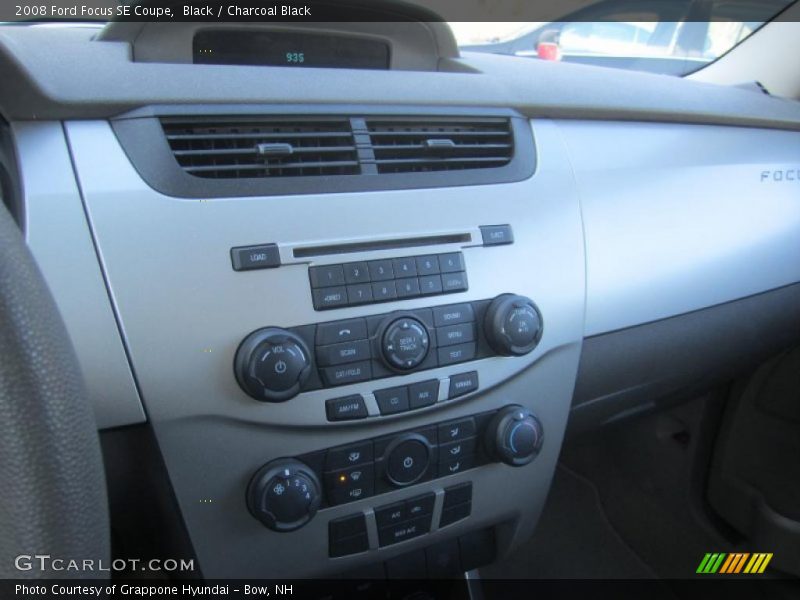 Black / Charcoal Black 2008 Ford Focus SE Coupe