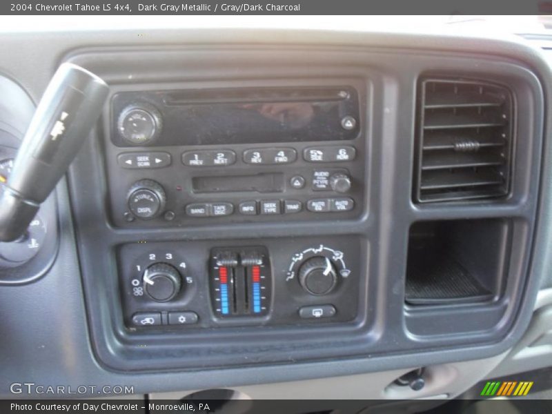 Dark Gray Metallic / Gray/Dark Charcoal 2004 Chevrolet Tahoe LS 4x4