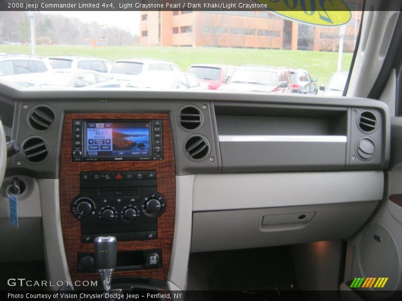 Light Graystone Pearl / Dark Khaki/Light Graystone 2008 Jeep Commander Limited 4x4