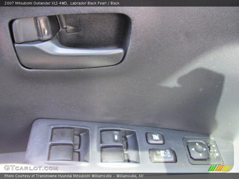 Labrador Black Pearl / Black 2007 Mitsubishi Outlander XLS 4WD