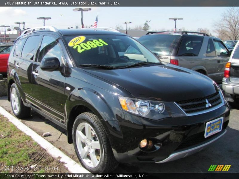 Labrador Black Pearl / Black 2007 Mitsubishi Outlander XLS 4WD