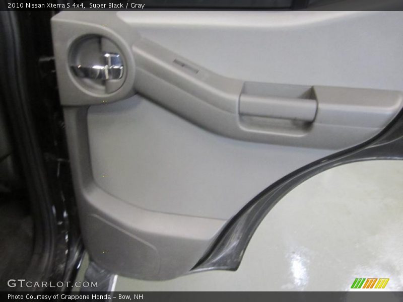 Super Black / Gray 2010 Nissan Xterra S 4x4