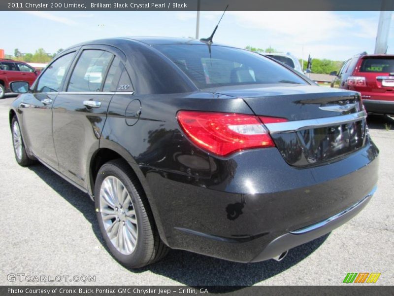Brilliant Black Crystal Pearl / Black 2011 Chrysler 200 Limited