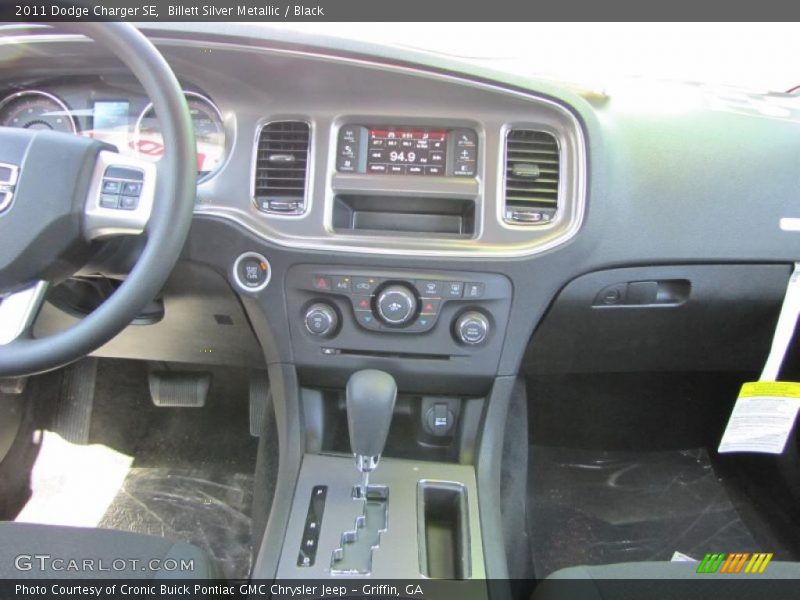 Billett Silver Metallic / Black 2011 Dodge Charger SE