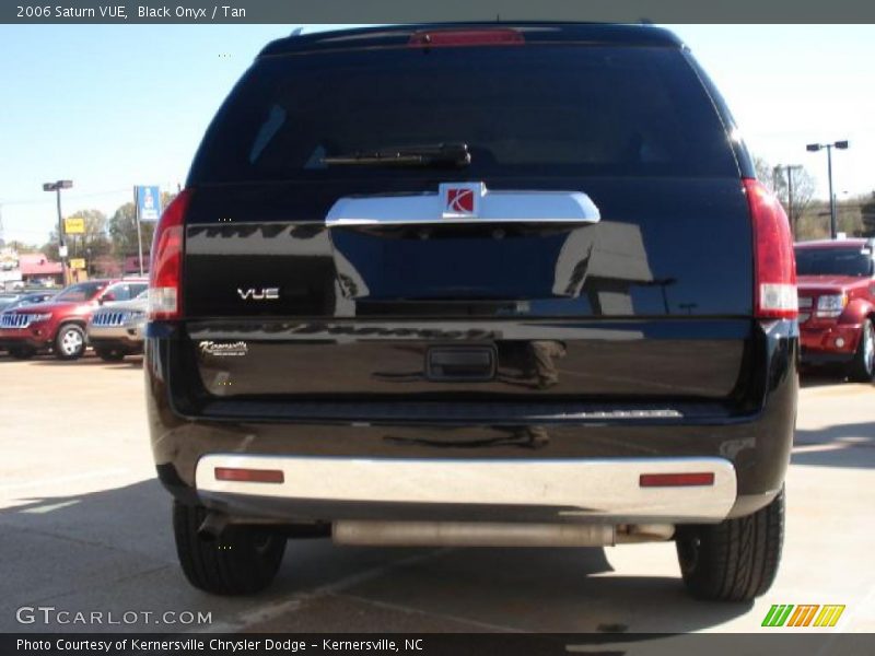 Black Onyx / Tan 2006 Saturn VUE